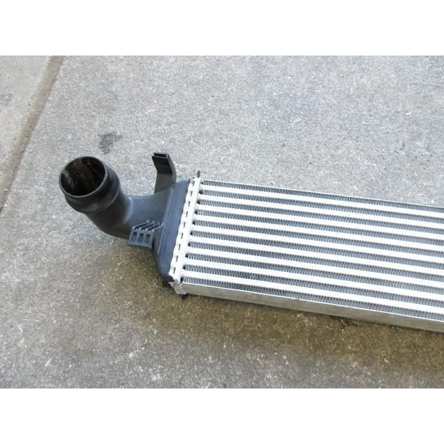 2018年 ベンツ B180 W246 246242 インタークーラー A2465000100 187725 4545