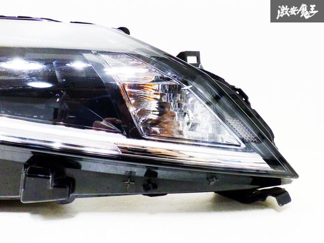 日産 E13 ノート LEDヘッドライト 左側 E13ノート 純正左LEDヘッドライト 日産ノートE13 純正 ヘッドライト