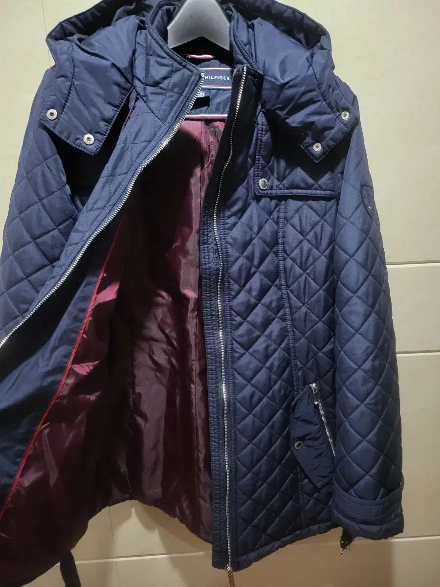 トップグレード トミーヒルフィガー キルティングジップアップジャケット 66 GULLKHAN_COM