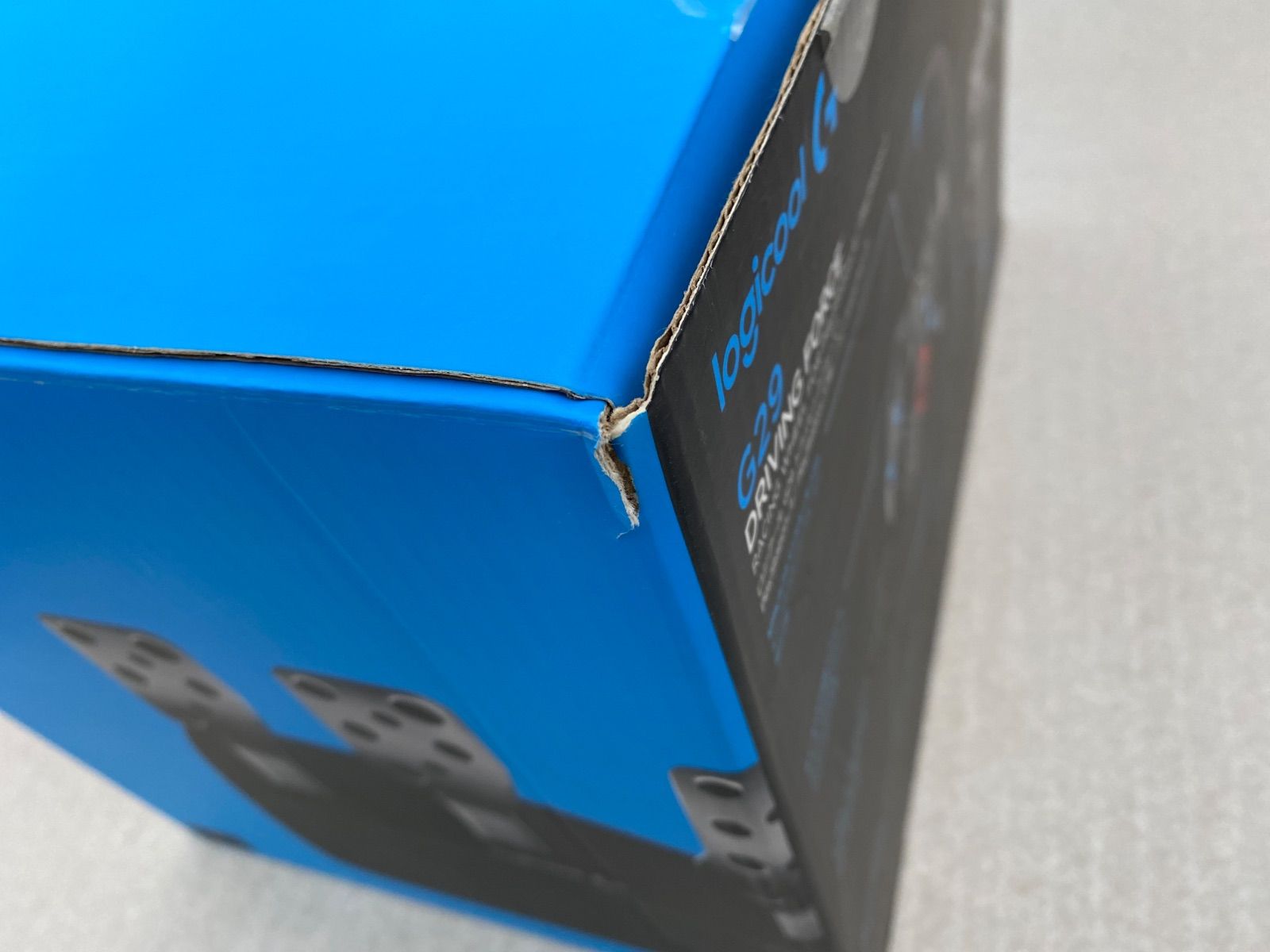 ロジクール G29 ドライビングフォース ハンドルコントローラー LPRC-15000 UP786_INFO