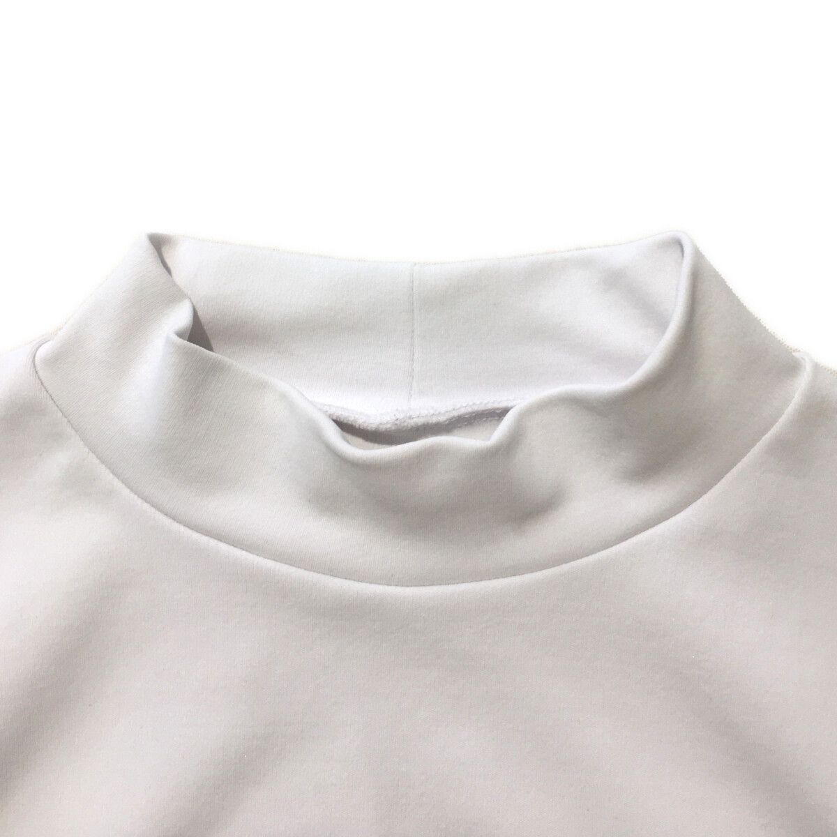 RUSSELUNO - 【25SS】 FLOWER LOOSE MOCKNECK / ルーズフィット