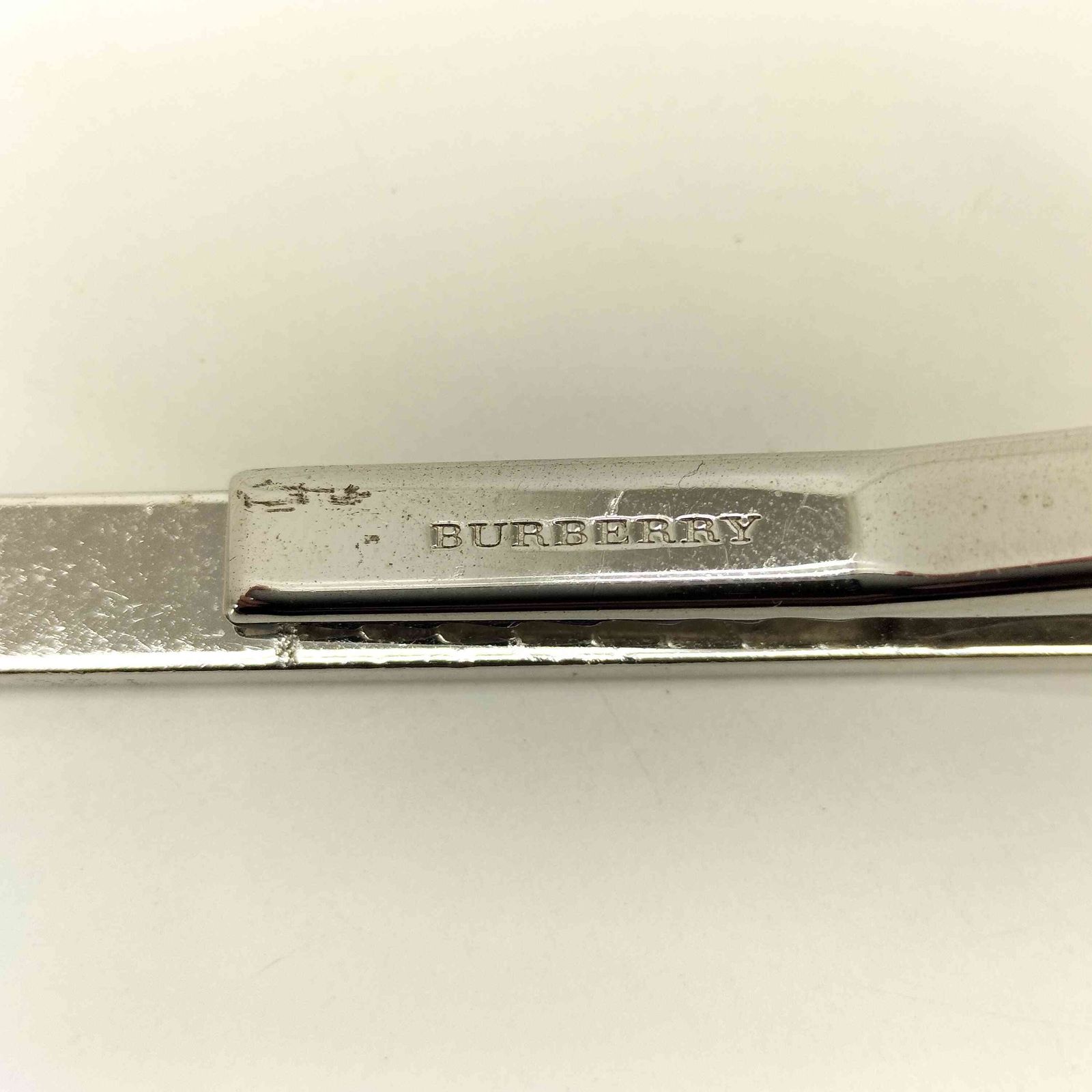 バーバリー BURBERRY ロゴ刻印 ネクタイピン メンズ 表記無 - メルカリ