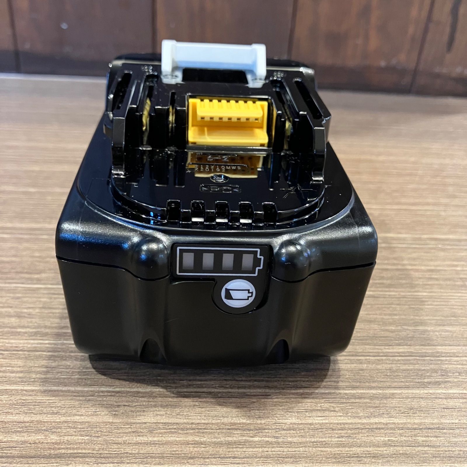 バッテリー BL1860B