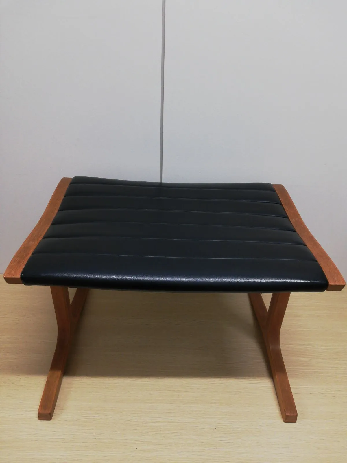 秋田木工、Shin-Lee、ロッキングチェア、柏木工、天童木工、キツツキ