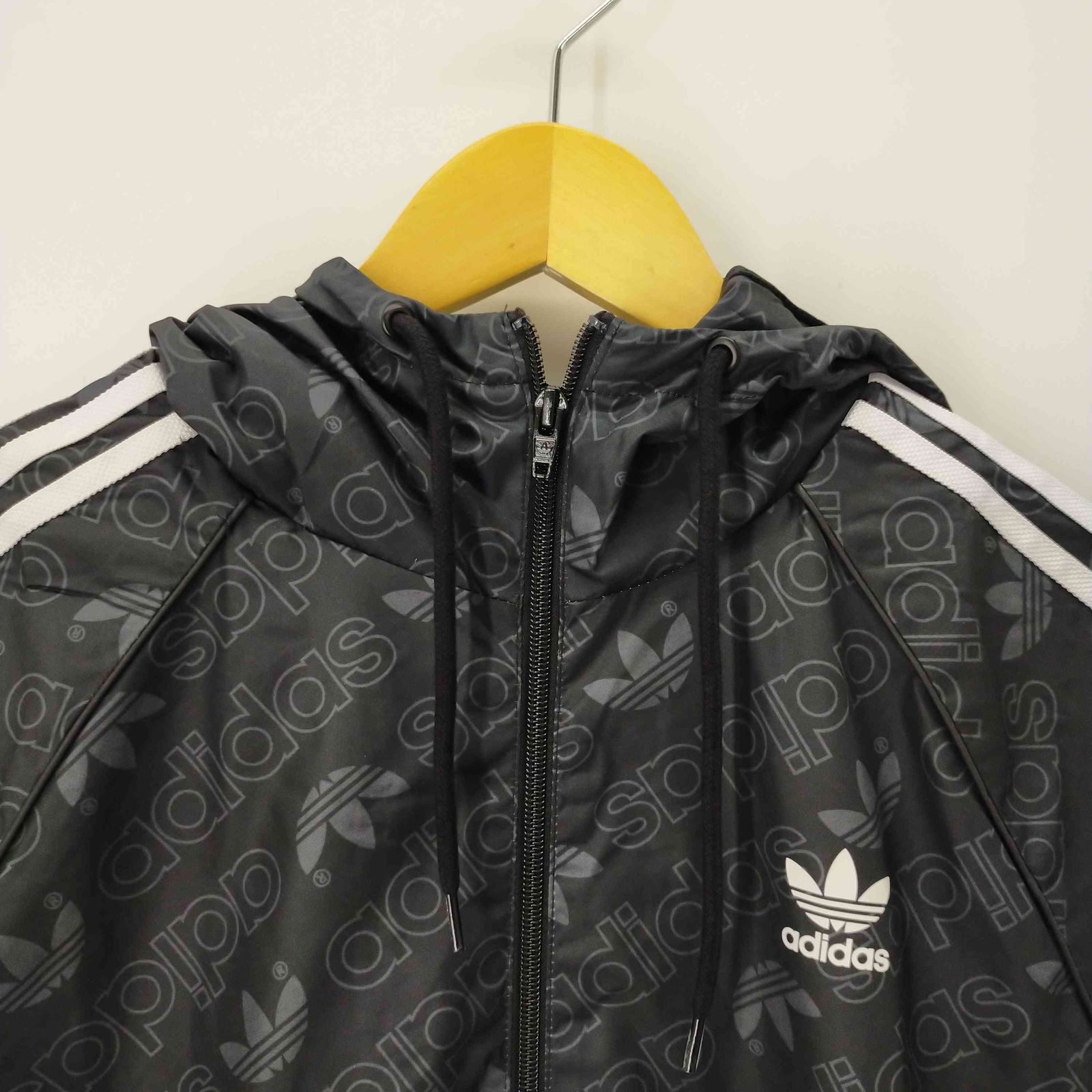 アディダスオリジナルス adidas Originals モノグラムウィンド 