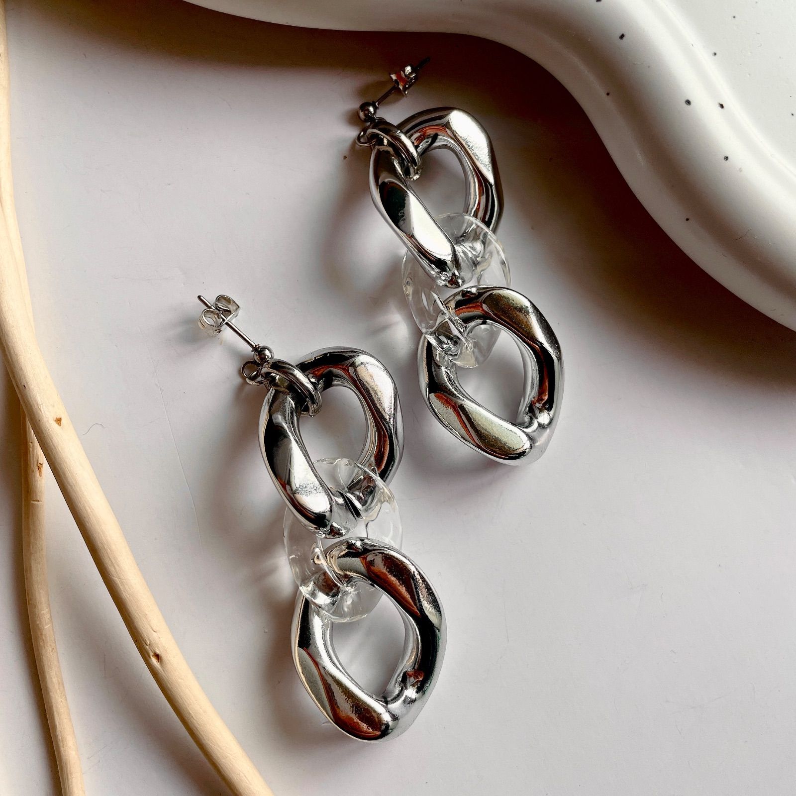 ♥︎大ぶりピアス♥︎ ステンレス銅ピンポストピアス ハンドメイドピアス 大ぶりピアス︎デザインポストピアス マットブラック（マット