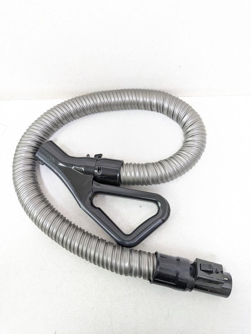 東芝 VC-J2000-R サイクロン式掃除機 2013年製 ヘッド無し 東芝