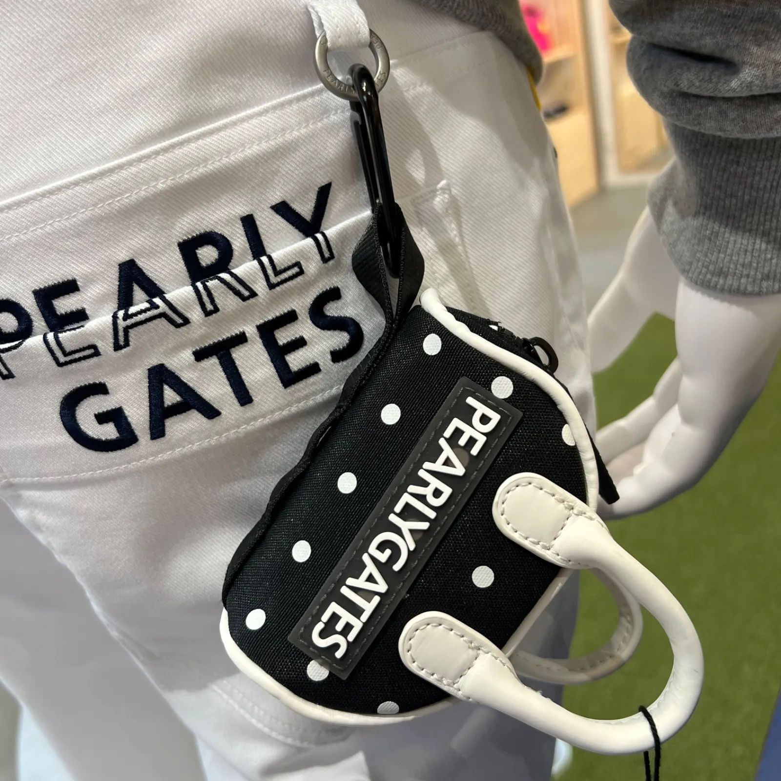 PEARLY GATES ミニドット柄ボールポーチ UNISEX