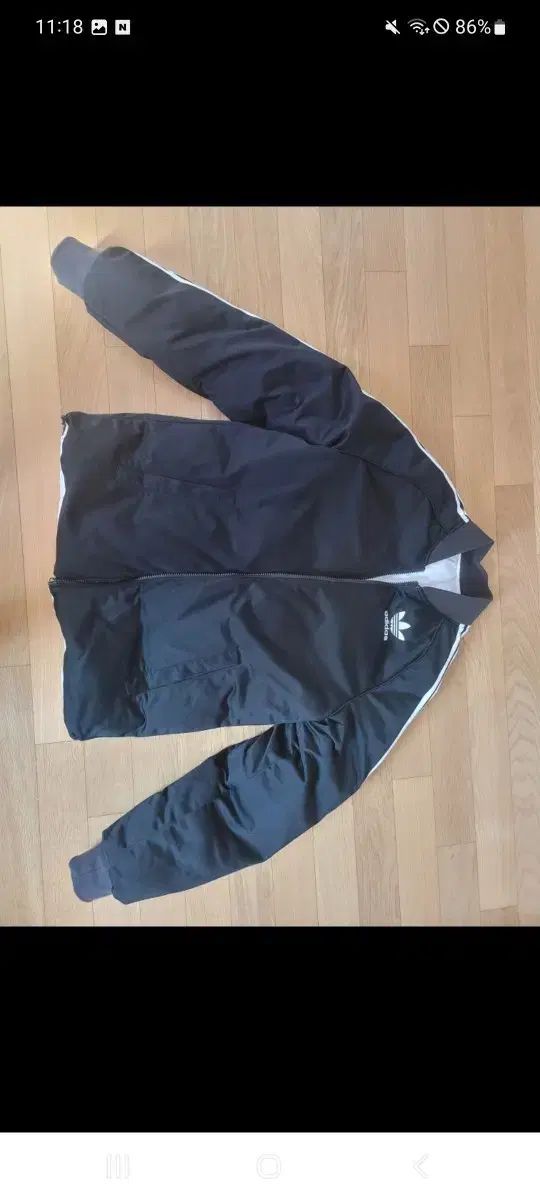 adidas アディダス リバーシブルダウンパーカー
