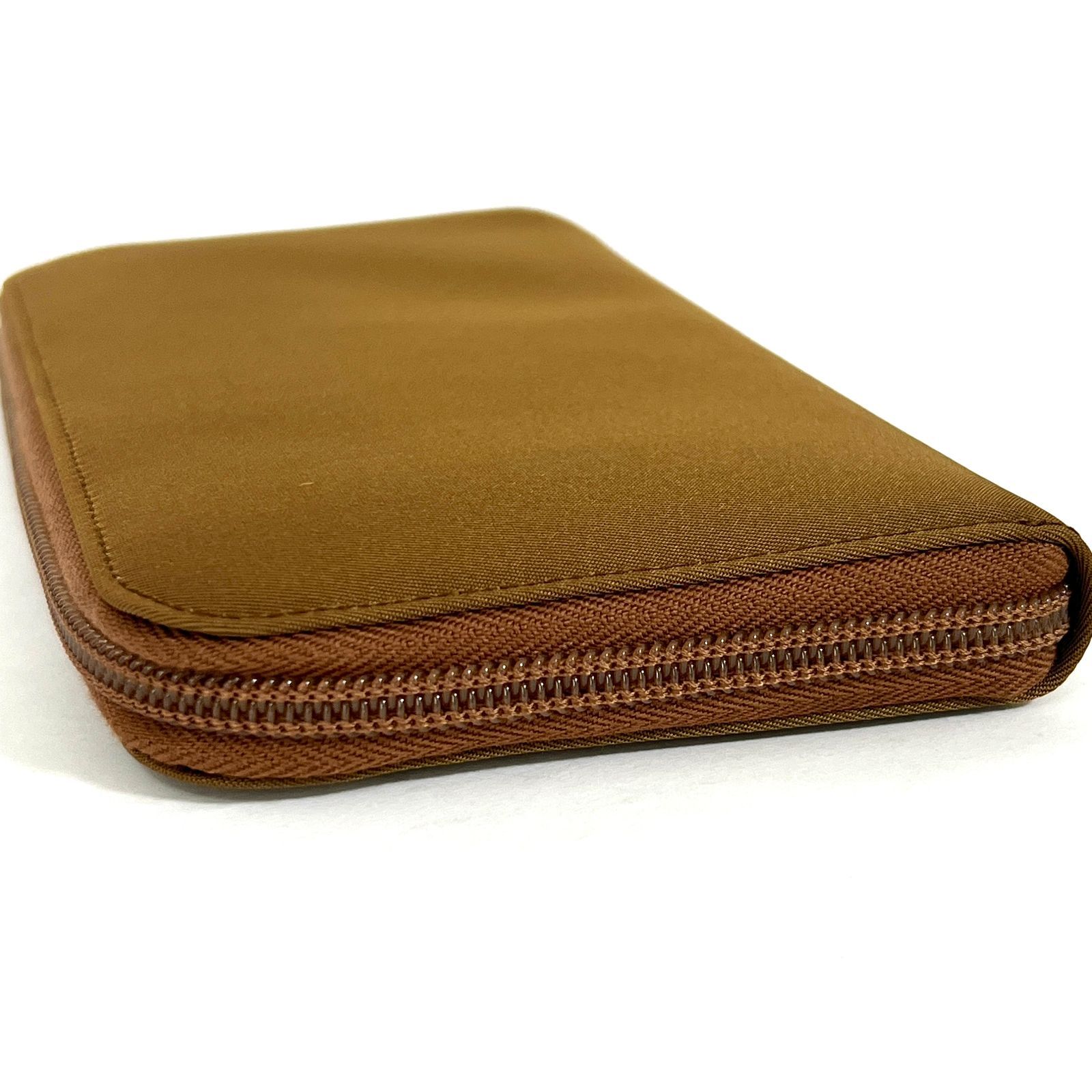 プラダ PRADA 長財布 ロゴ ベージュ ゴールド レディース 中古 2025年