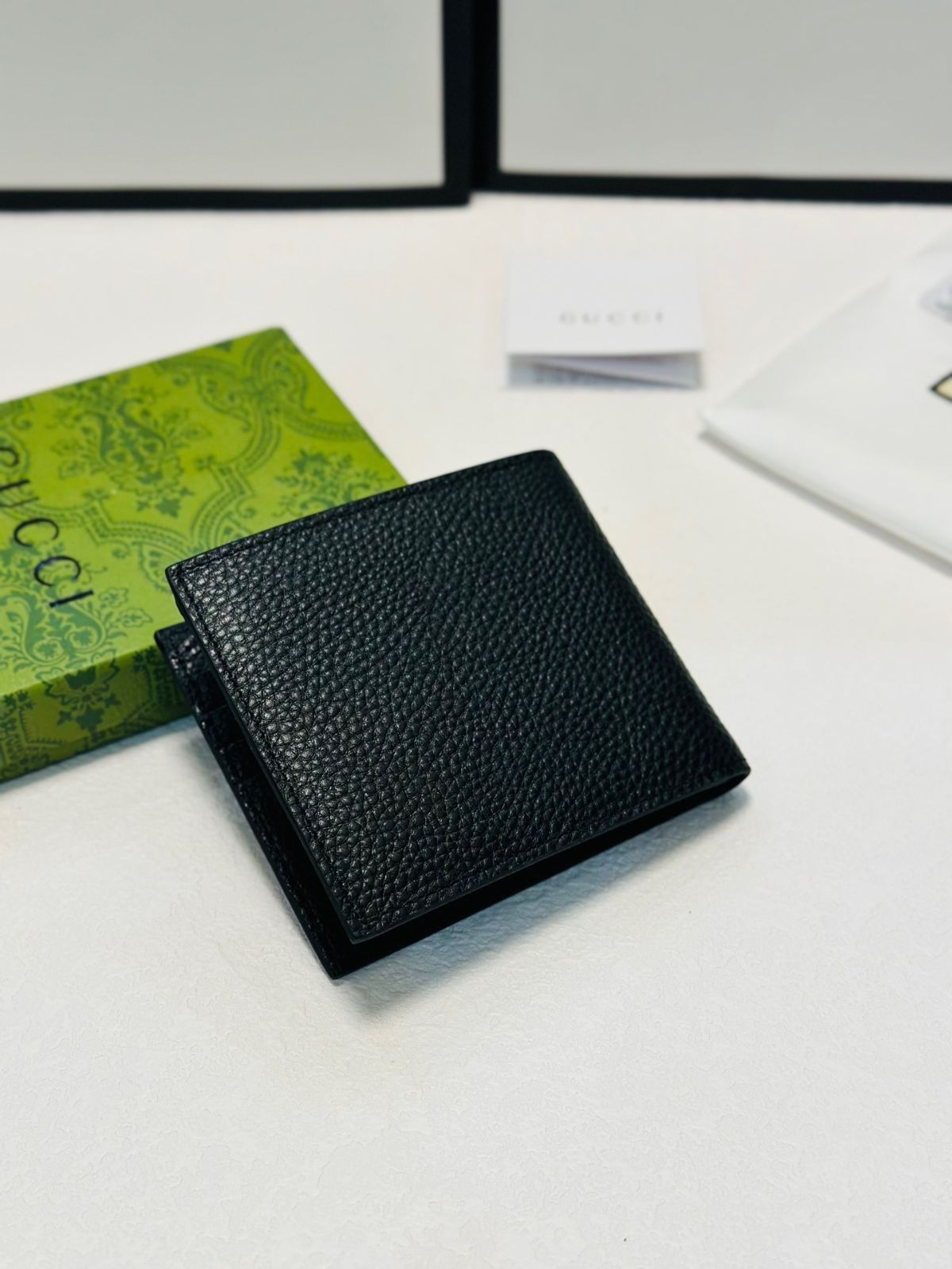 【GUCCI】グッチ★wallet★ショートウォレット★未使用 今日特価】GUCCI グッチ メンズ ブラック 12x10 ソフトレザー