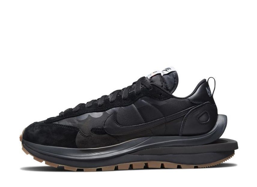 SACAI × NIKE VAPORWAFFLE BLACK/GUM