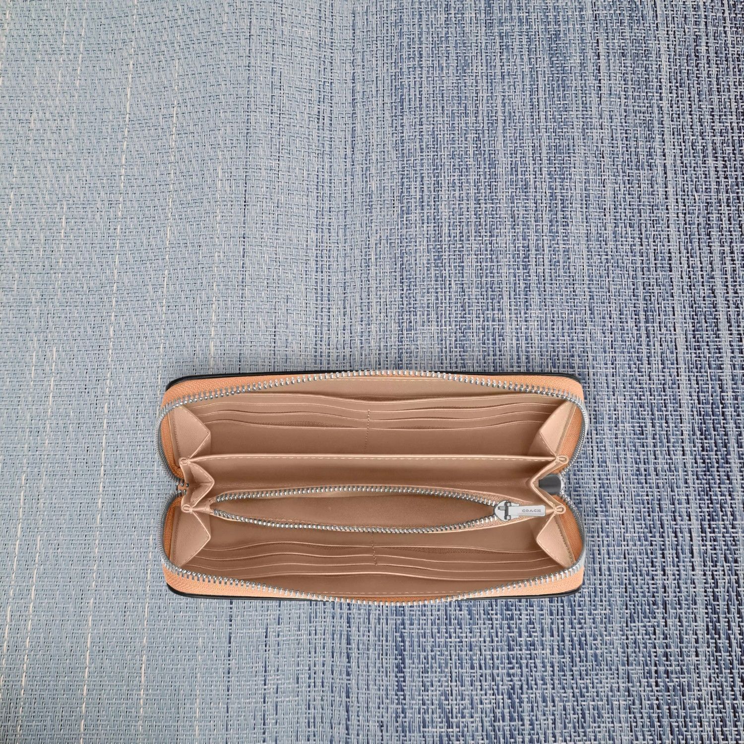 ?新品未使用? COACH コーチ 長財布 ロング ジップ アラウンド 