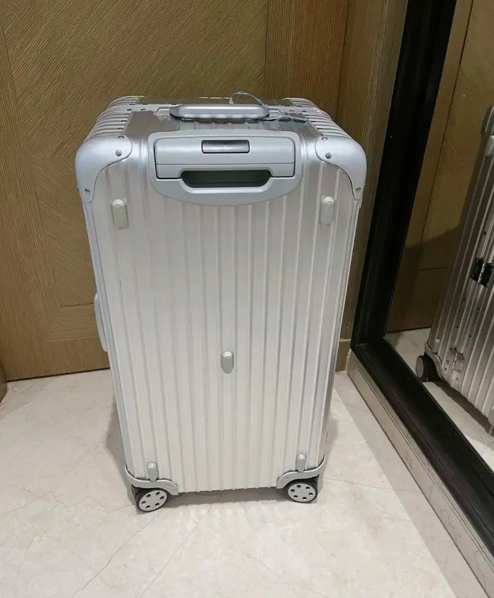 zuka3 RIMOWA リモワ　シルバー アルミニウム キャリーケース⭐︎ zuka3 様専用RIMOWA リモワ シルバー アルミニウム キャリー