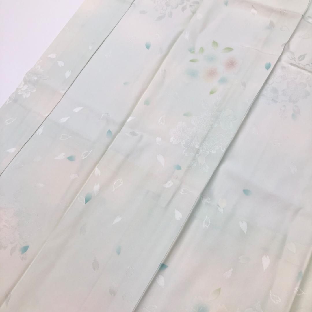 長襦袢 単衣 桜の花模様 暈し 卯の花色 半衿付 J-291 - メルカリ