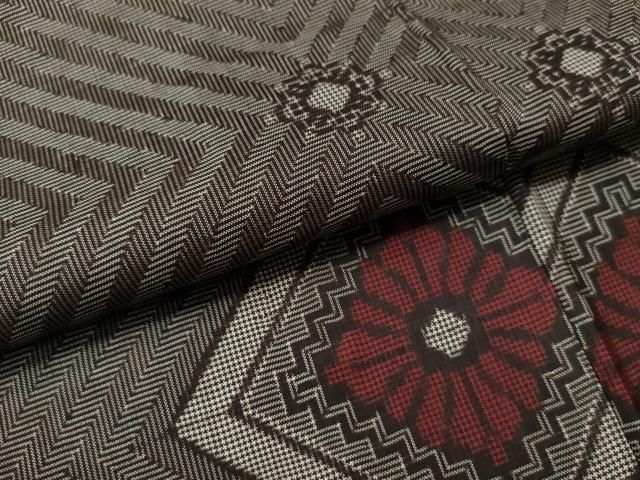 平和屋着物●本場大島紬　龍郷絣　正絹　逸品　CAAU1879yc 平和屋着物○本場大島紬 龍郷絣 正絹 逸品 CAAU1879yc - メルカリ