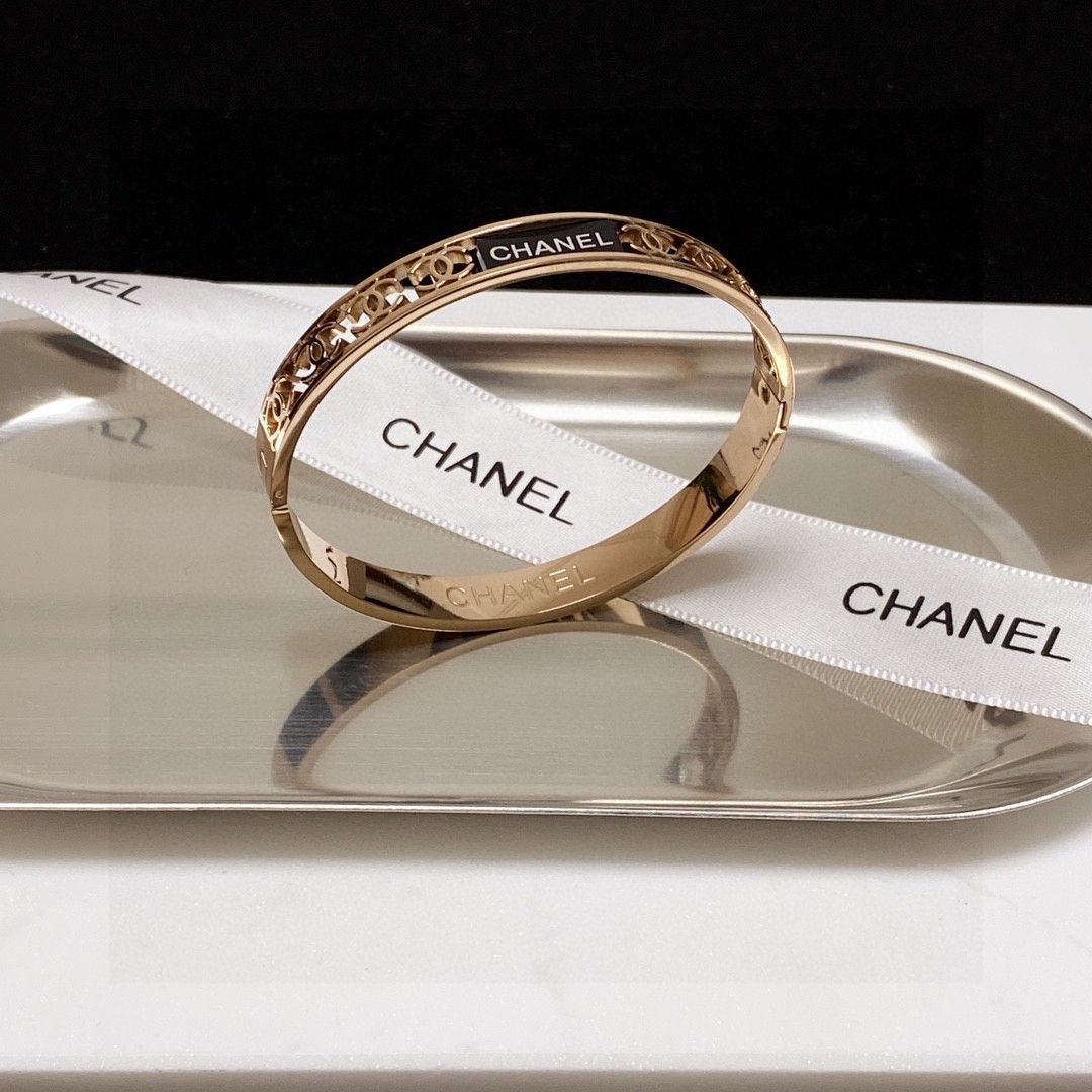 **ご褒美に♡**【CHANEL】 ブレスレット シャネル CHANEL カメリア ブレスレット 18金 K18ゴールド