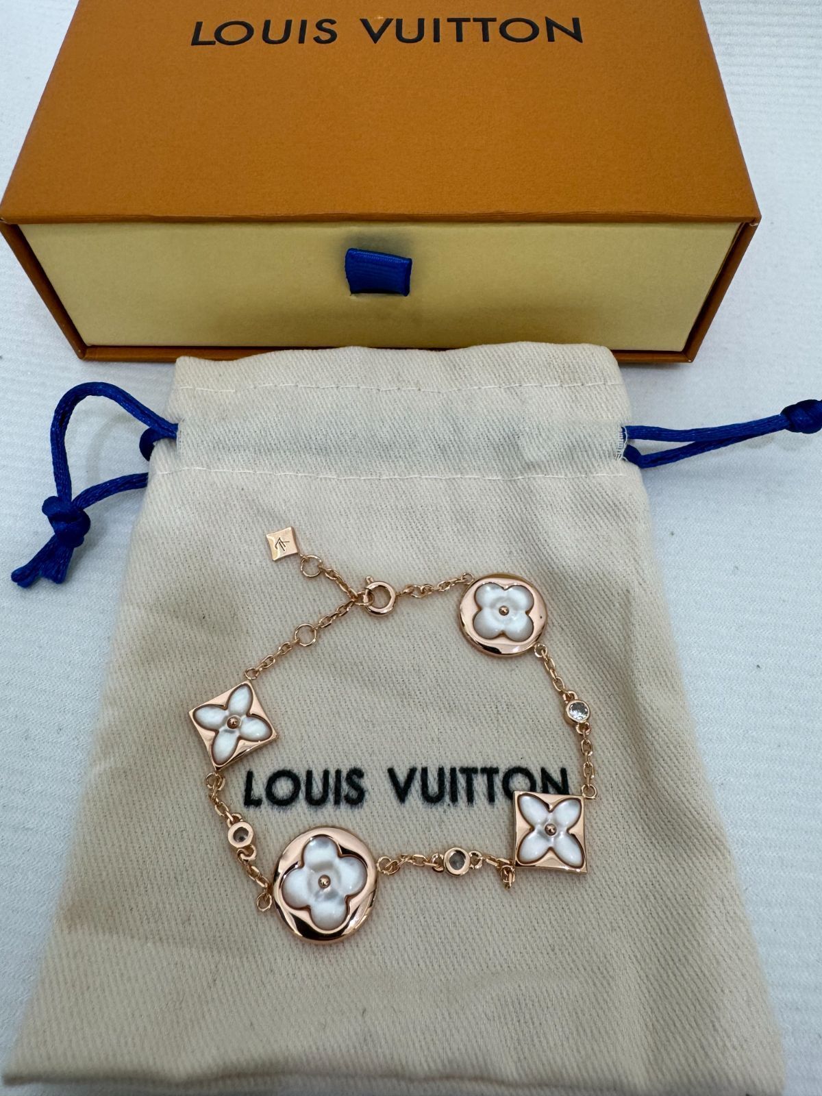 Louis Vuitton ブレスレット 4 モチーフ ブロッサム BBRR531 - メルカリ