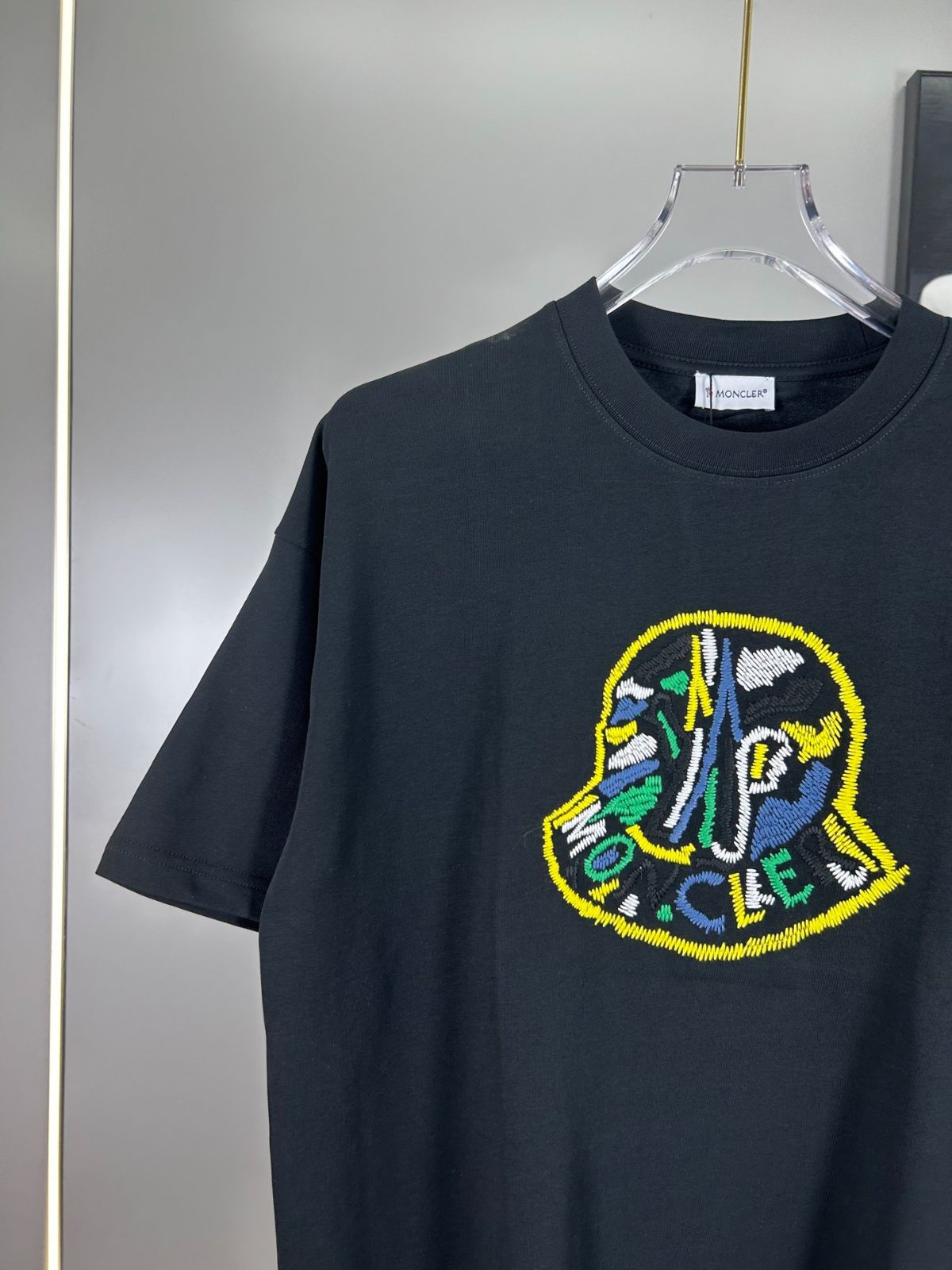 ブラック 半袖Tシャツ