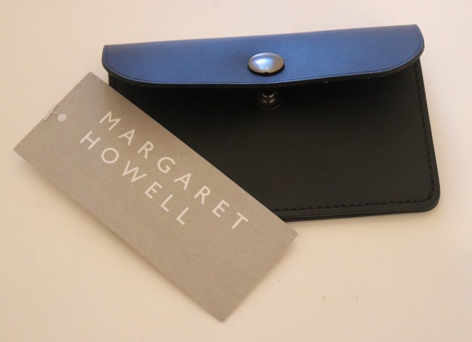 MARGARET HOWELLマーガレットハウエル新品レザーカードケース黒 MARGARET HOWELLマーガレットハウエル新品レザーカードケース黒