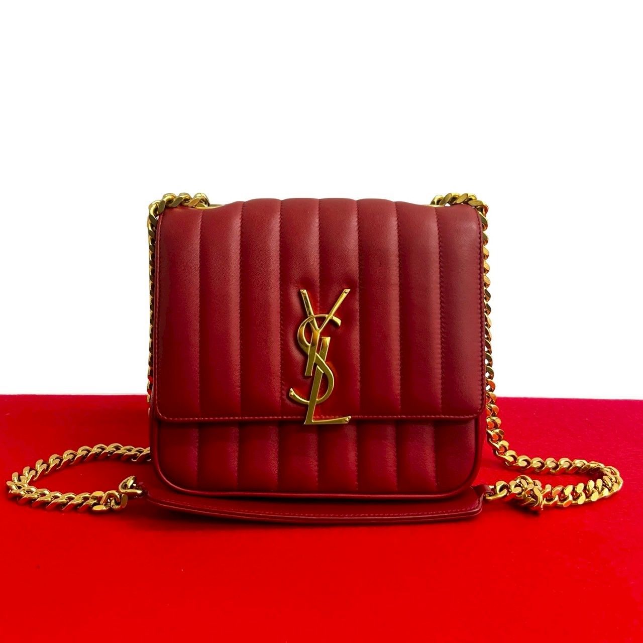 レア⭐︎SAINT LAURENT サンローラン ヴィキ ショルダーバッグ 極 美品 SAINT LAURENT PARIS サンローランパリ ヴィキ YSL ロゴ 金具