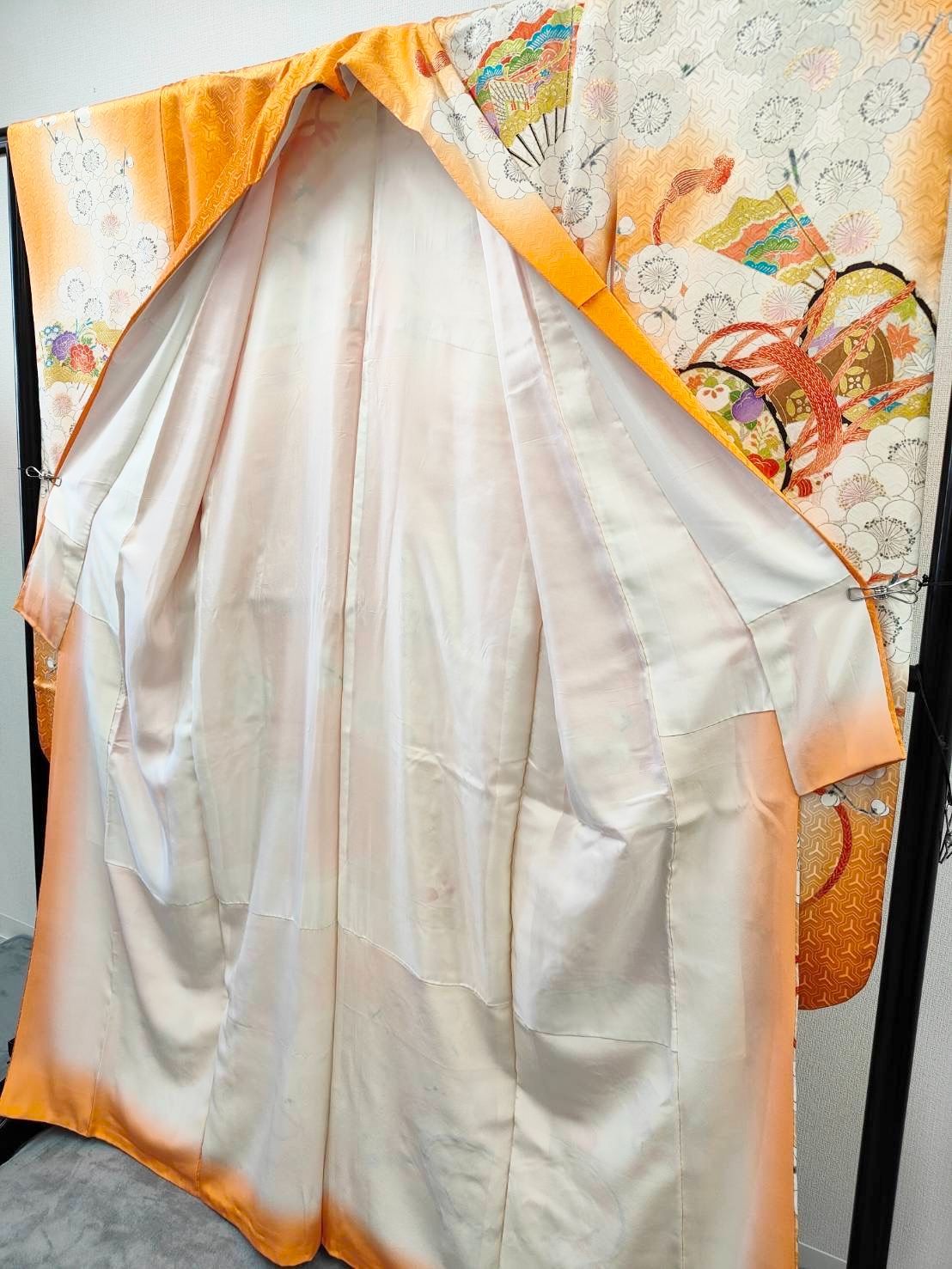 振袖セット オレンジにグレージュ 吉祥古典模様 振袖セット オレンジにグレージュ 吉祥古典模様