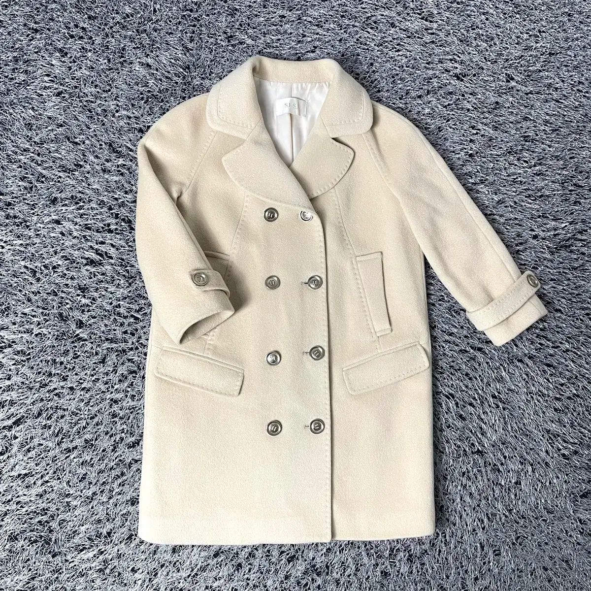 マークアンドロナ 白 伸びる サイズ44