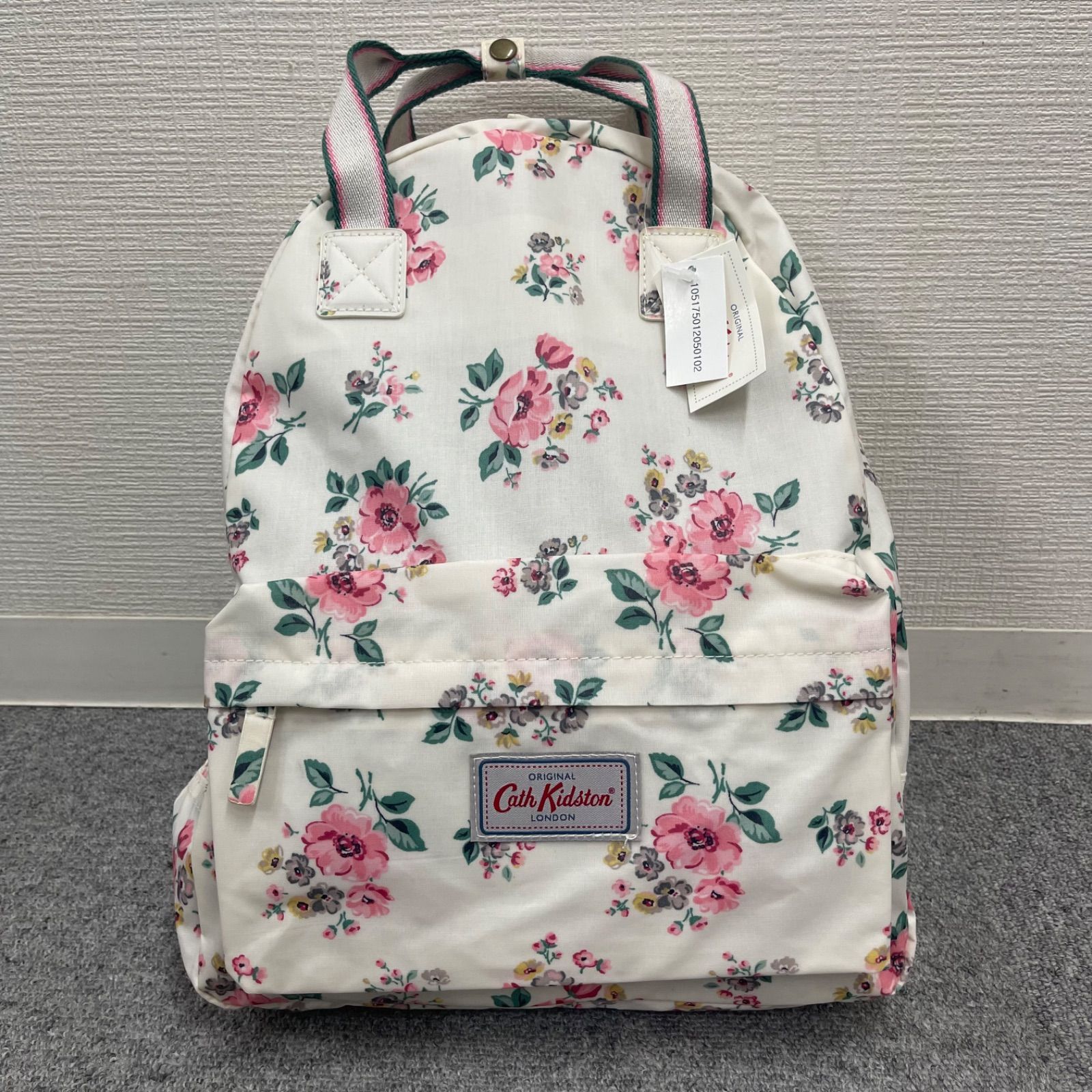 新品未使用　タグ付き　キャスキッドソン　リュック　ヘッジローズ　匿名 新品未使用 タグ付き キャスキッドソン リュック ヘッジローズ