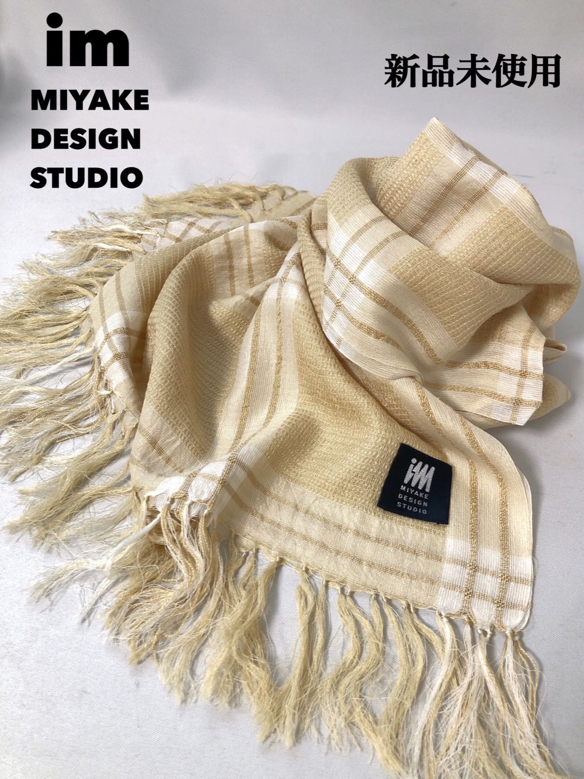 ISSEY MIYAKE イッセイミヤケ シルクストール 絹100% ISSEY MIYAKE イッセイミヤケ ストール ショール プリーツ