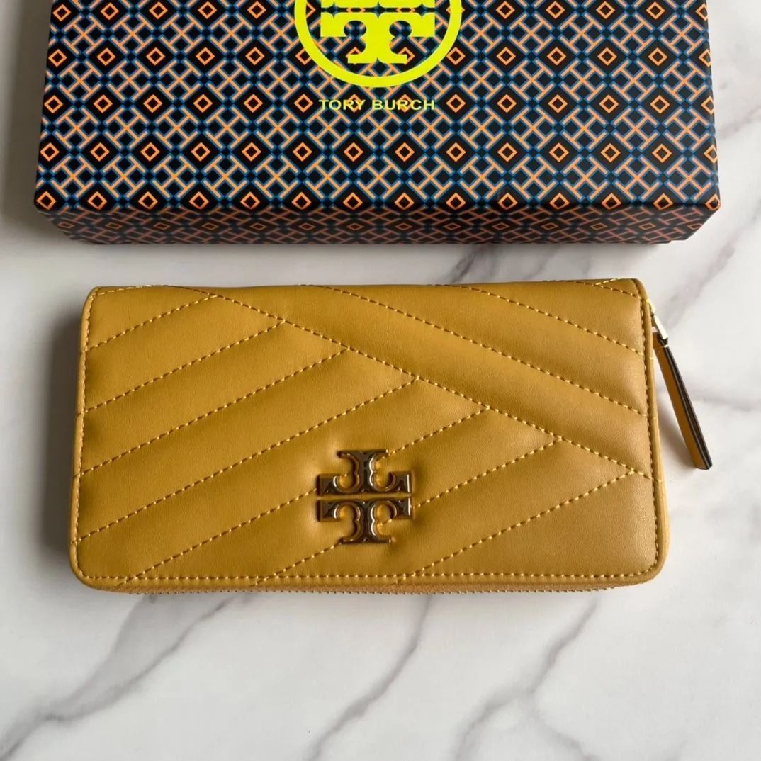 TORY BURCH トリーバーチ キラ シェブロン ジップ コンチネンタル ウォレット 長財布 アウトレット品 黄色 イエロー #56605 -  メルカリ