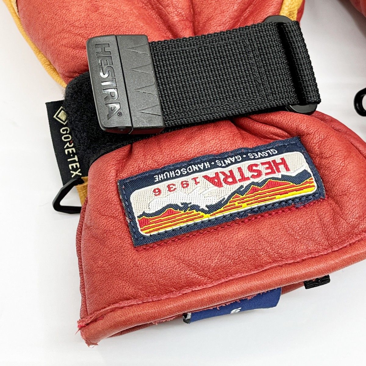 ウィンター用品 赤