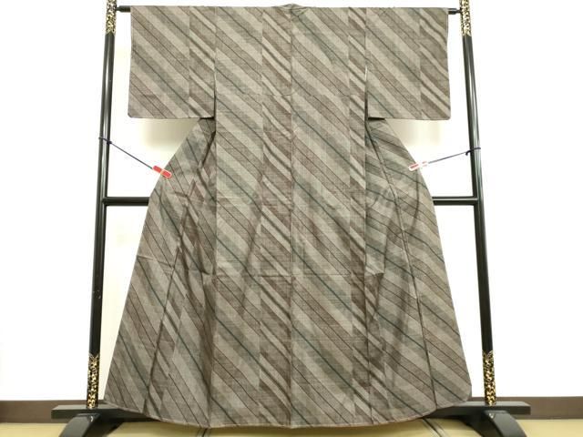 平和屋着物○本場大島紬 7マルキ 斜線文 正絹 逸品 未使用 DAAV8618tw  