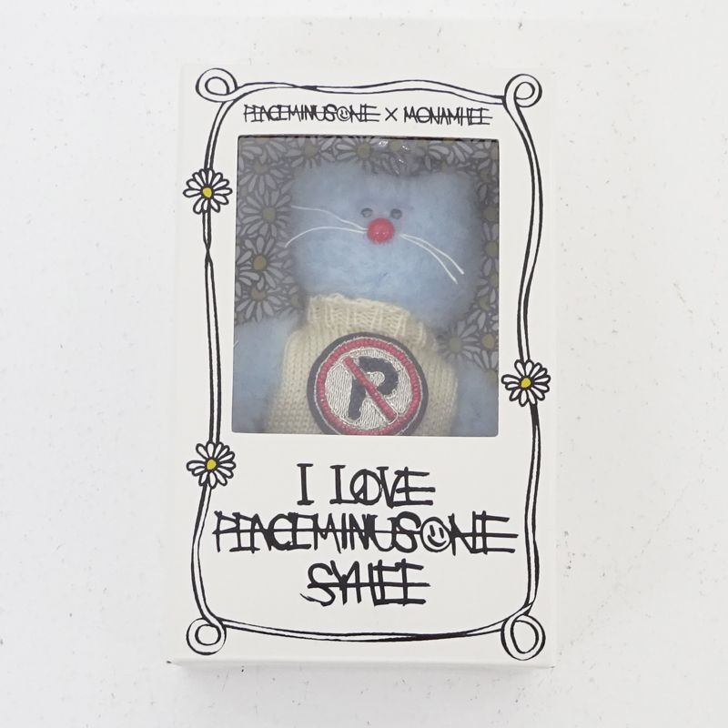 三重店 PEACEMINUSONE×MONAMHEE｜ピースマイナスワン×モナムヒ SYHEE ぬいぐるみ キーリング 134-B481