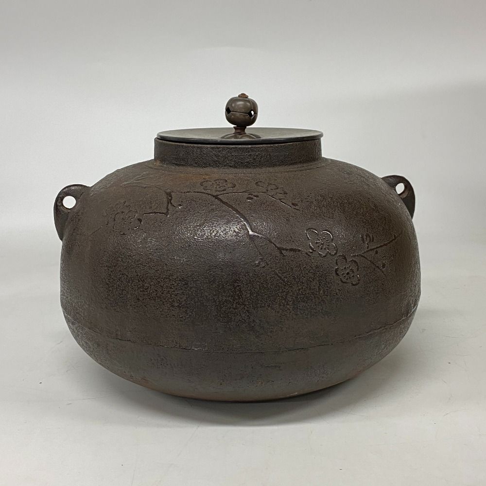 あじろ鉄 茶道具 茶釜 釜 焼抜風炉用釜 梅の木 橋 骨董 古道具