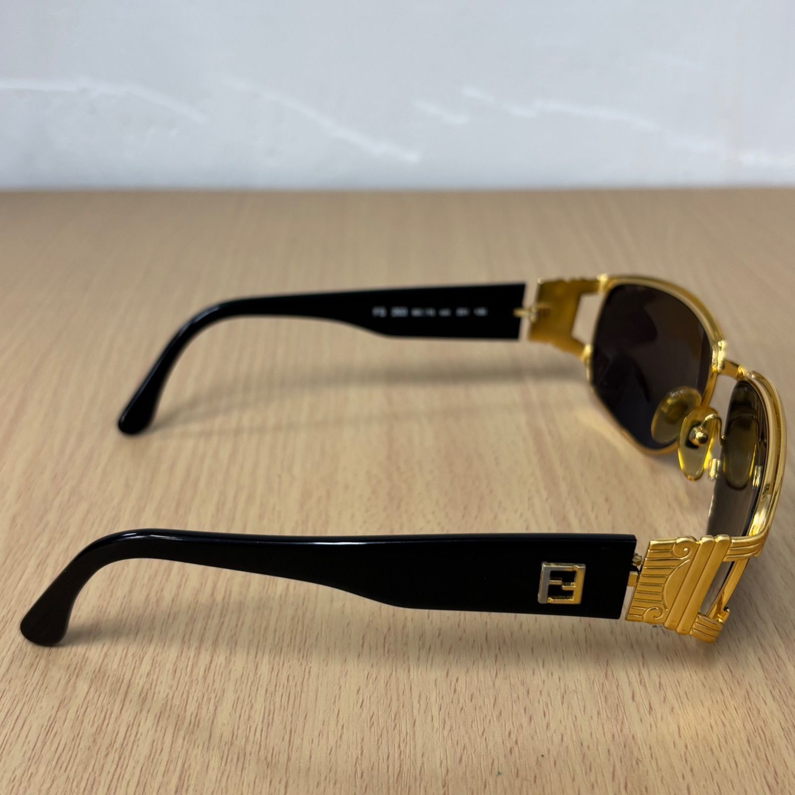 【送料無料】FENDI ズッカ サングラス org.jpg