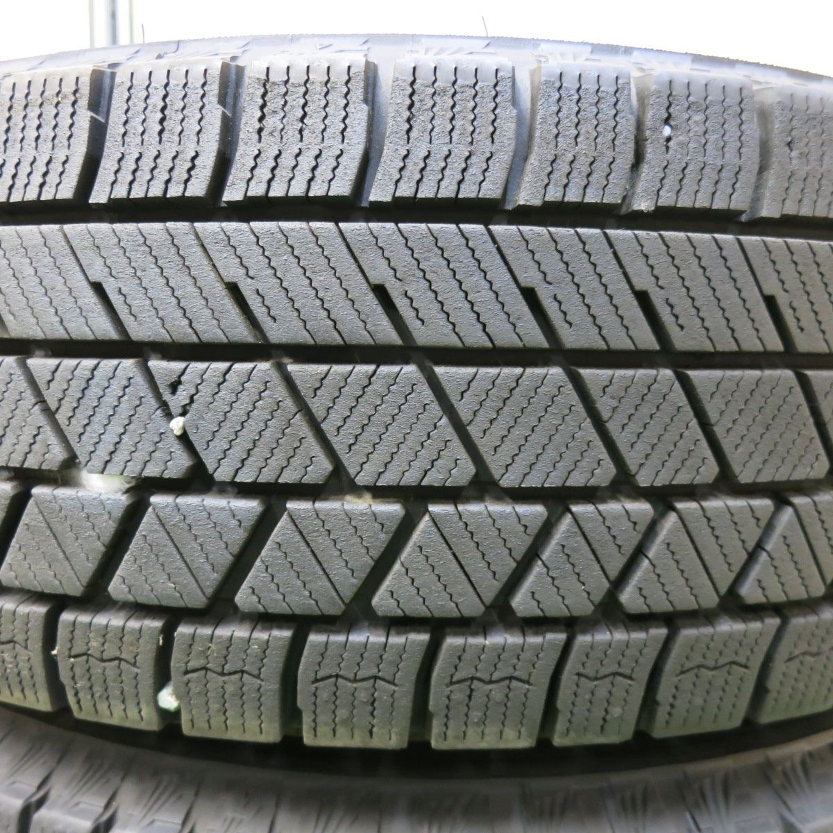 バリ溝！23年！9分☆トヨタ ヴィッツ 純正 スチール 175/65R14
