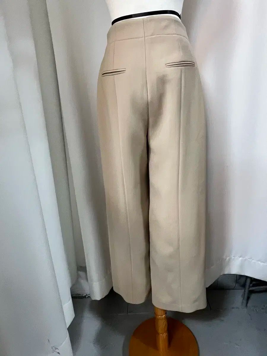 日曜日まで販売中 2025 年 LANVIN ワイド パンツ DECORATOM_COM_BR