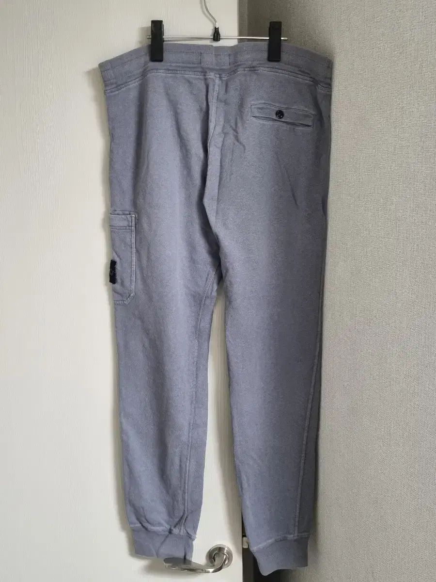 STONE ISLAND ストーンアイランド ジョガーパンツ