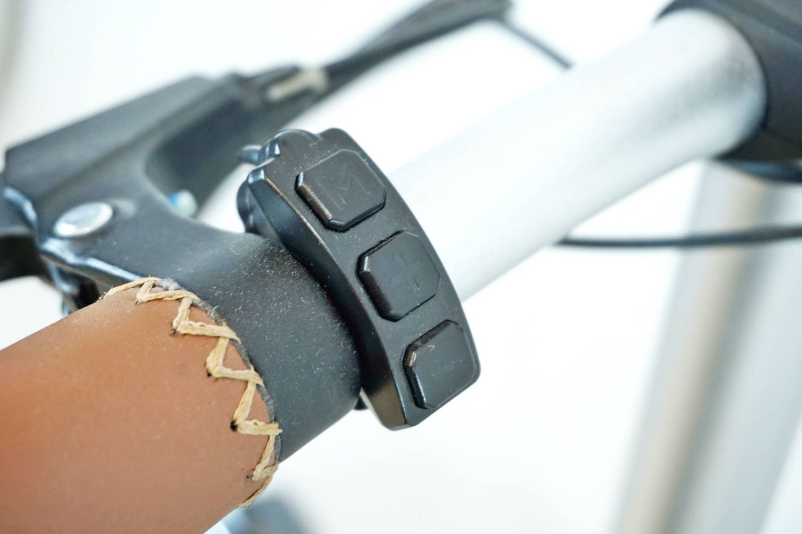 20インチ 電動アシスト自転車