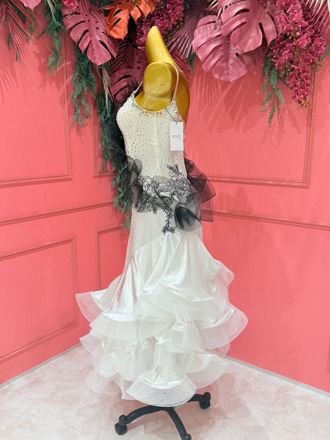 定価約8万円　ジャンティ　gentil スタンダードドレス　社交ダンス 定価約8万円 ジャンティ gentil スタンダードドレス 社交ダンス