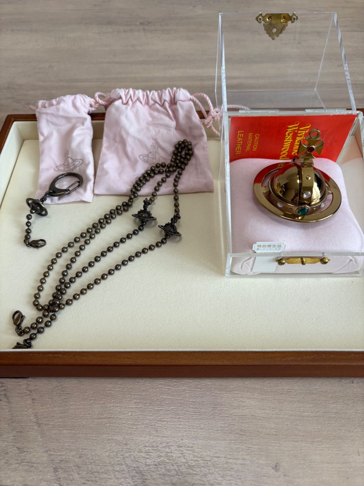 ヴィヴィアンウエストウッド Vivienne Westwood オーブライター 3000個 ライター ゴールド Vivienne Westwood