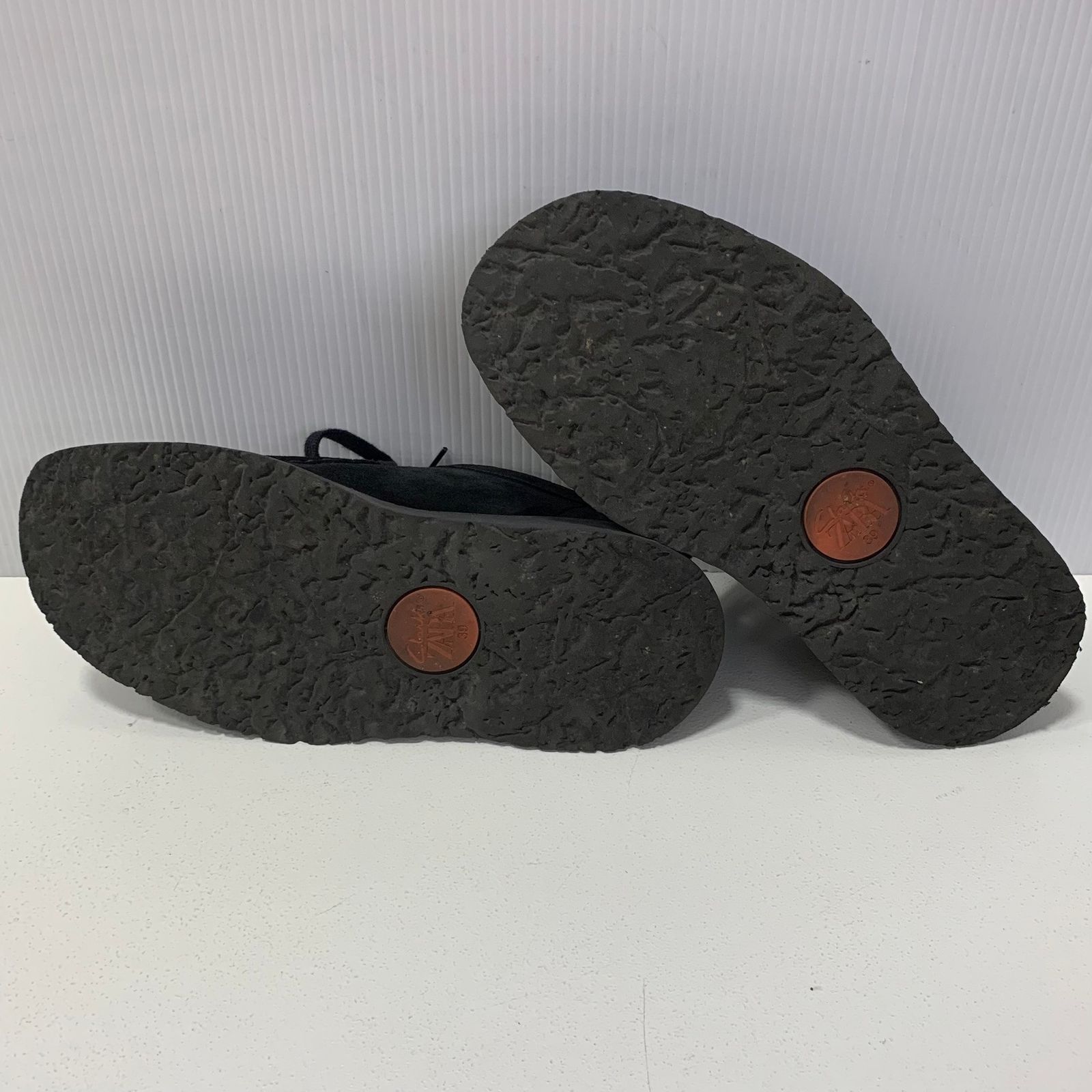 ザラ ZARA クラークス Clarks コラボ ワラビー メンズ靴 モカシン