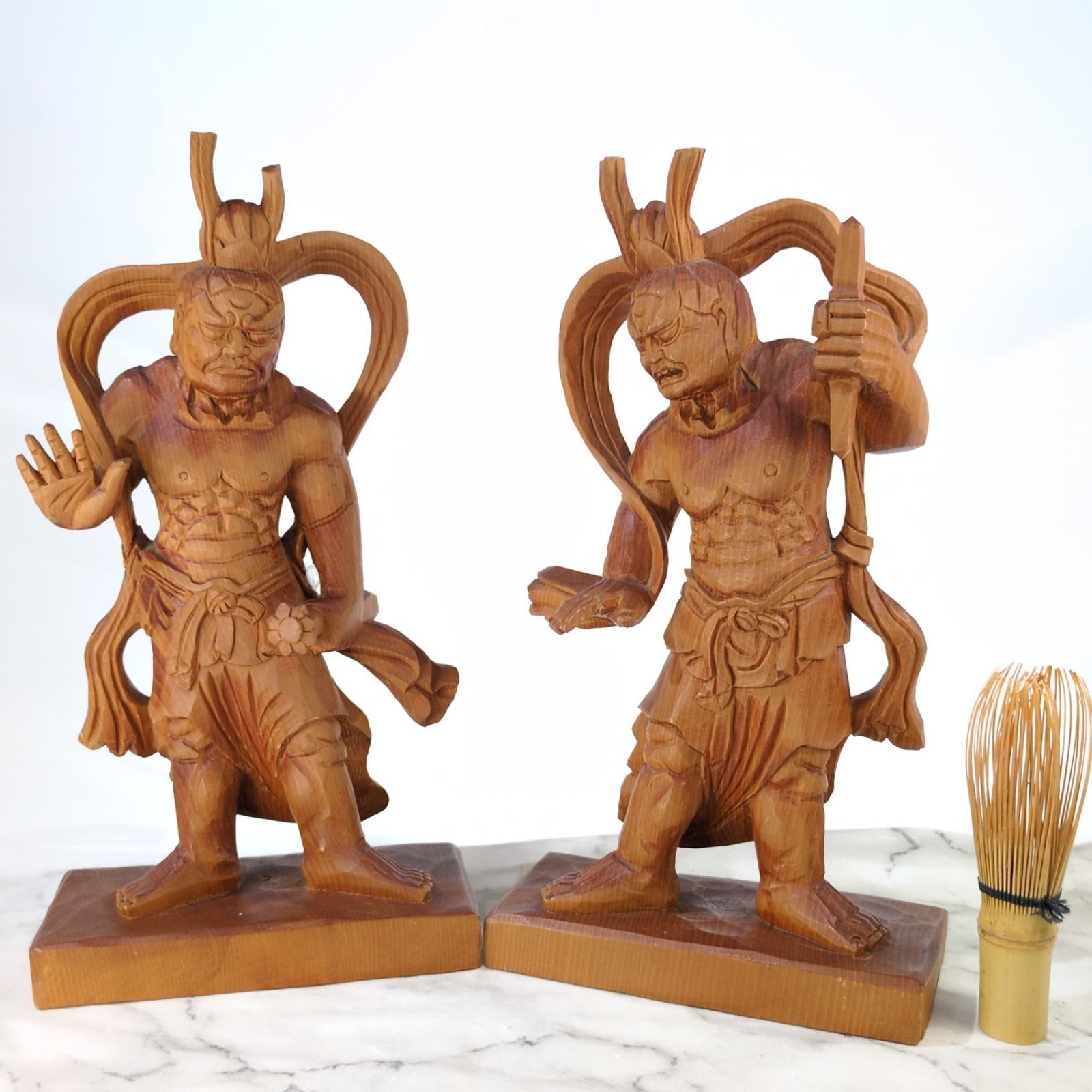 【修縁堂】極上彫 木彫仏像 仁王像 金剛力士像一式 彫刻 仏教工芸 一刀彫 崖柏 仁王像 金剛力士像 高さ23cm 欅製 木彫り 仏像 : 仏像と縁起物の