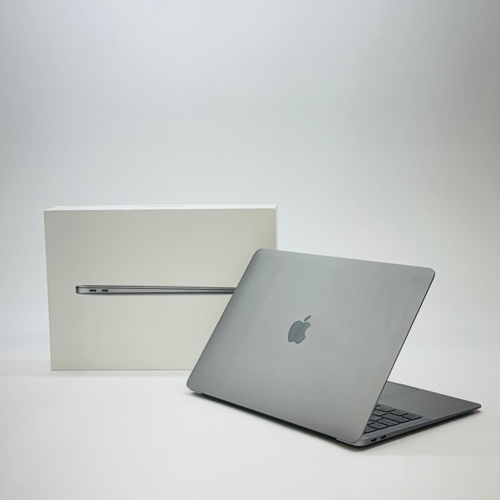 Apple MacBook Air 2018 13インチ Core i5 8GB 256GB MRE92J/A