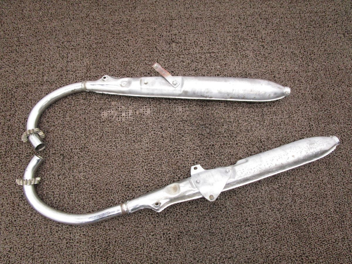 マフラー サイレンサー