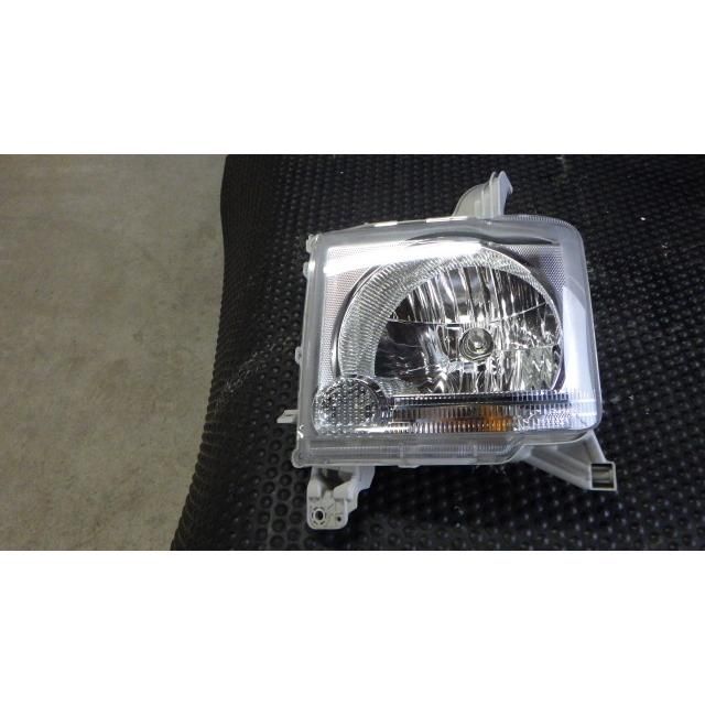 ピクシススペース DBA-L585A 左ヘッドライト