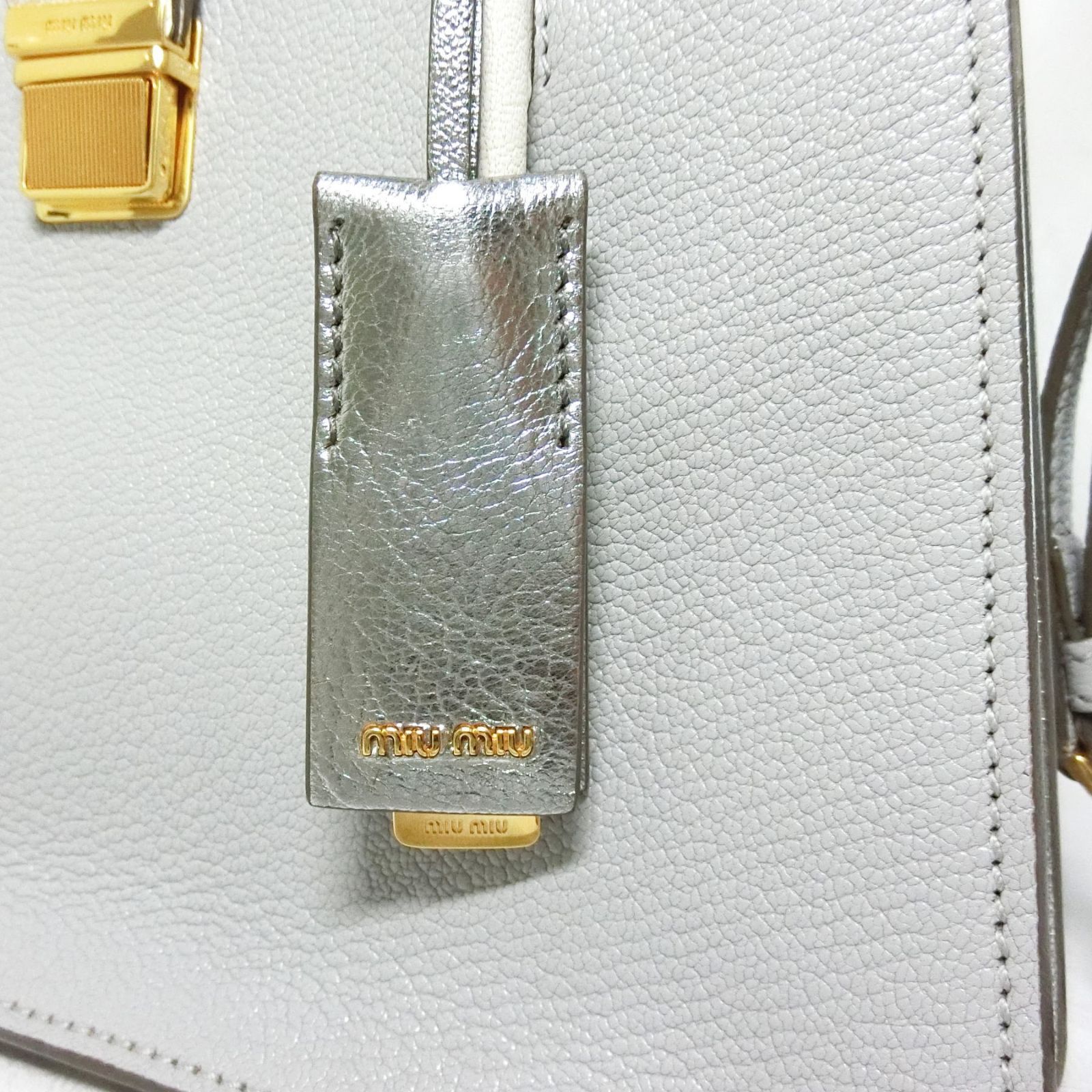 ミュウミュウ miu miu マドラス 2WAYショルダーバッグ 5BA104 グレー 