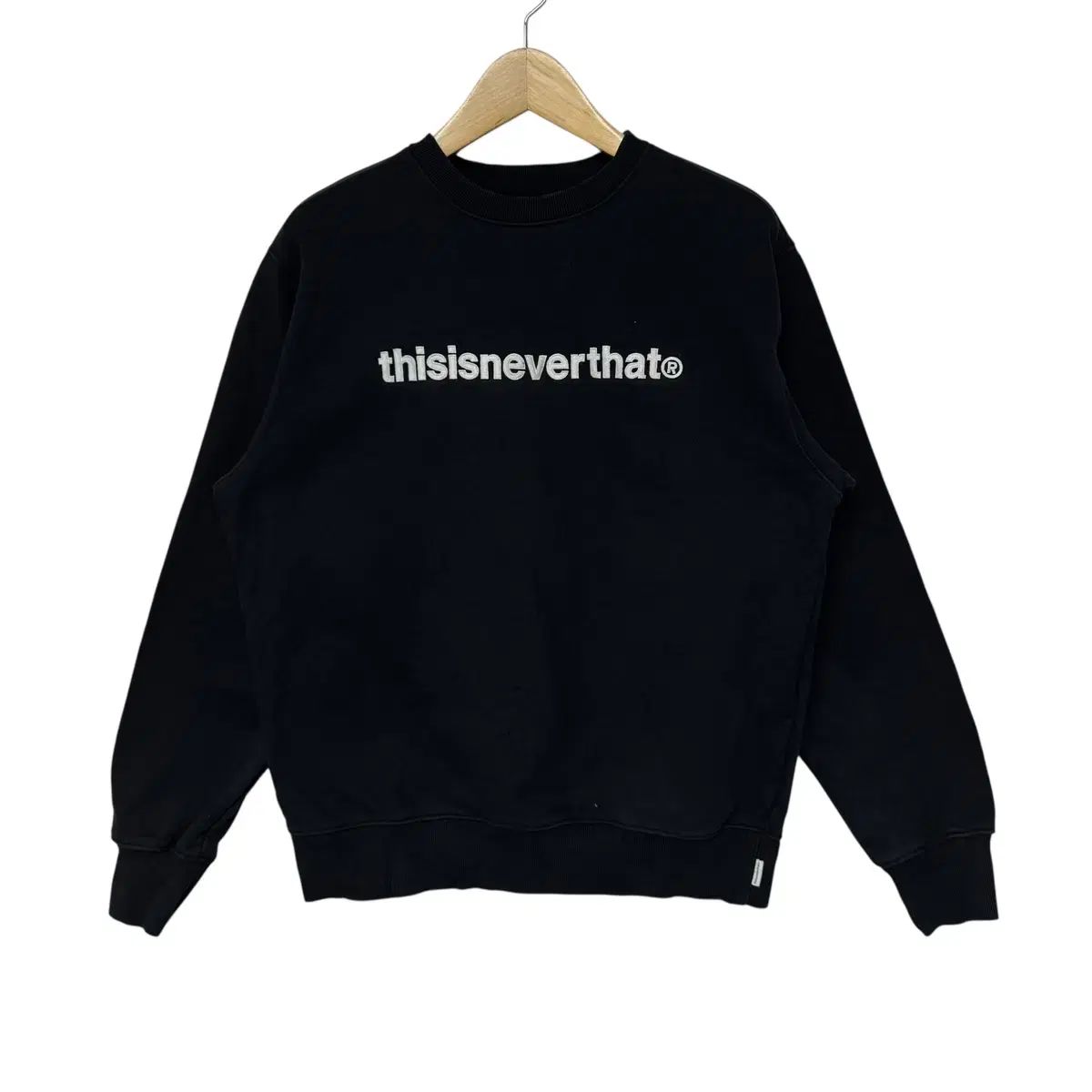 thisisneverthat(ディスイズネバーザット) 刺繍ロゴ パーカー