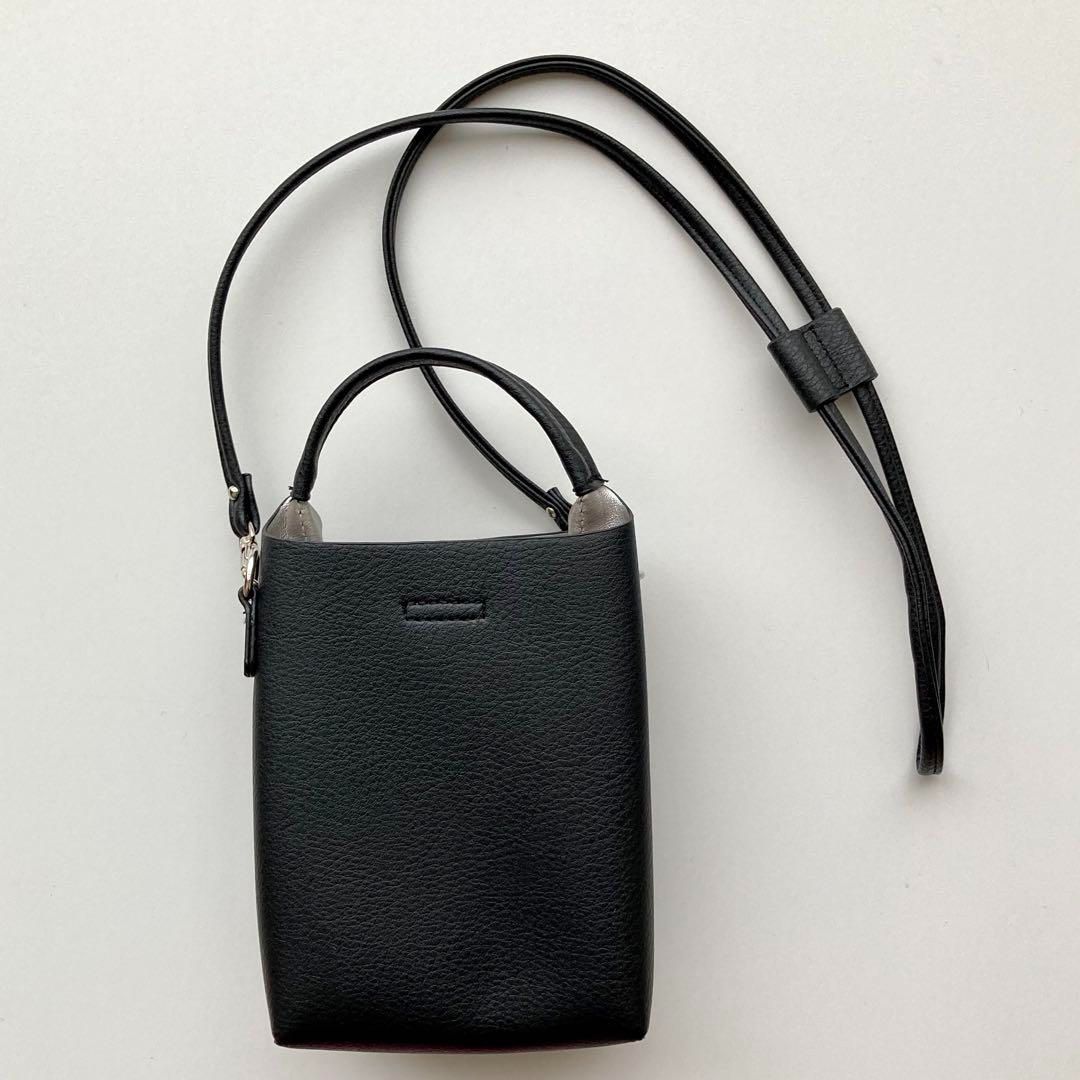 野*え様 ブラック スマホショルダーバッグ 新品】スマホショルダーバッグ ブラック - メルカリ
