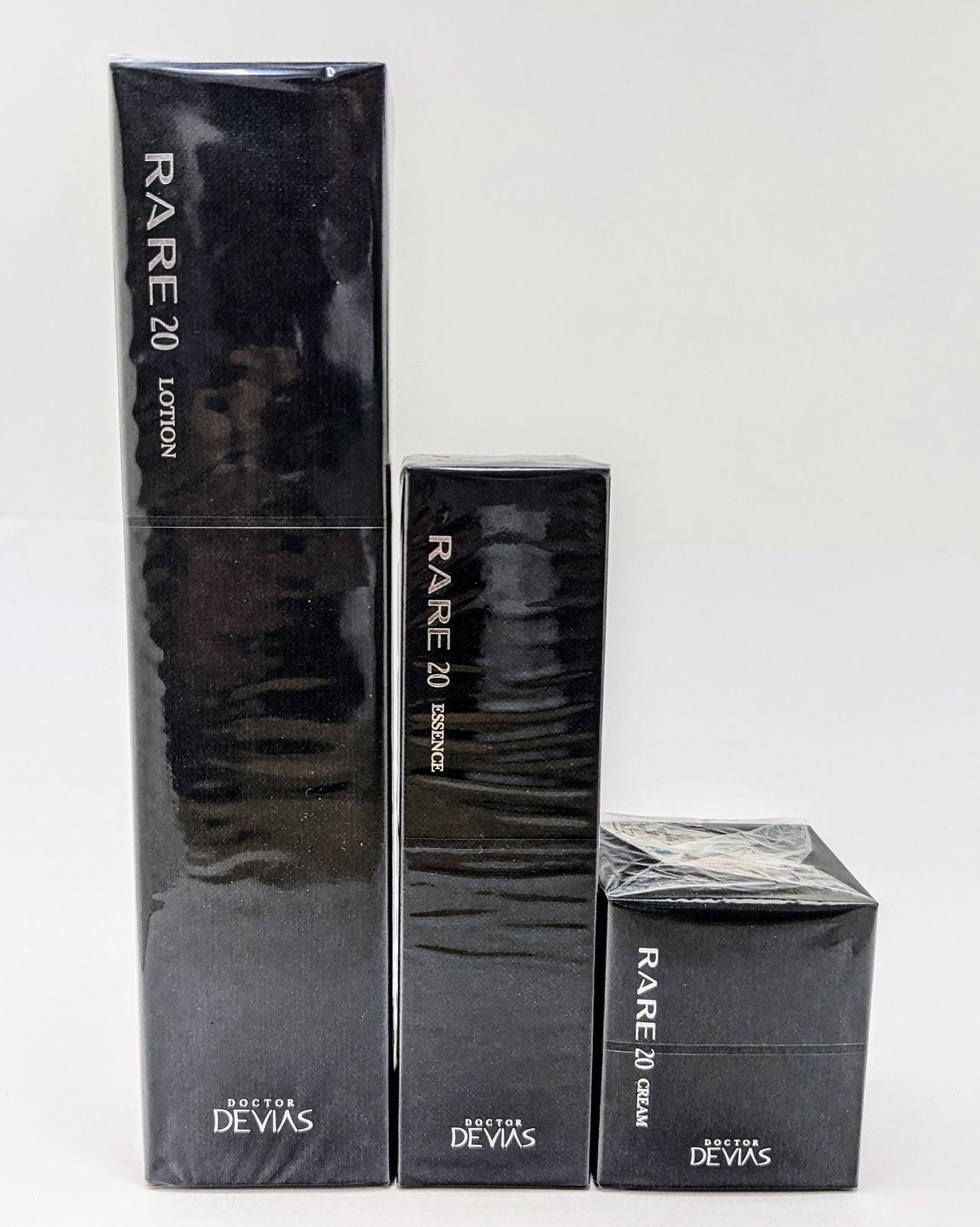 ドクターデヴィアス プラチナローション エッセンス クリーム3点セット